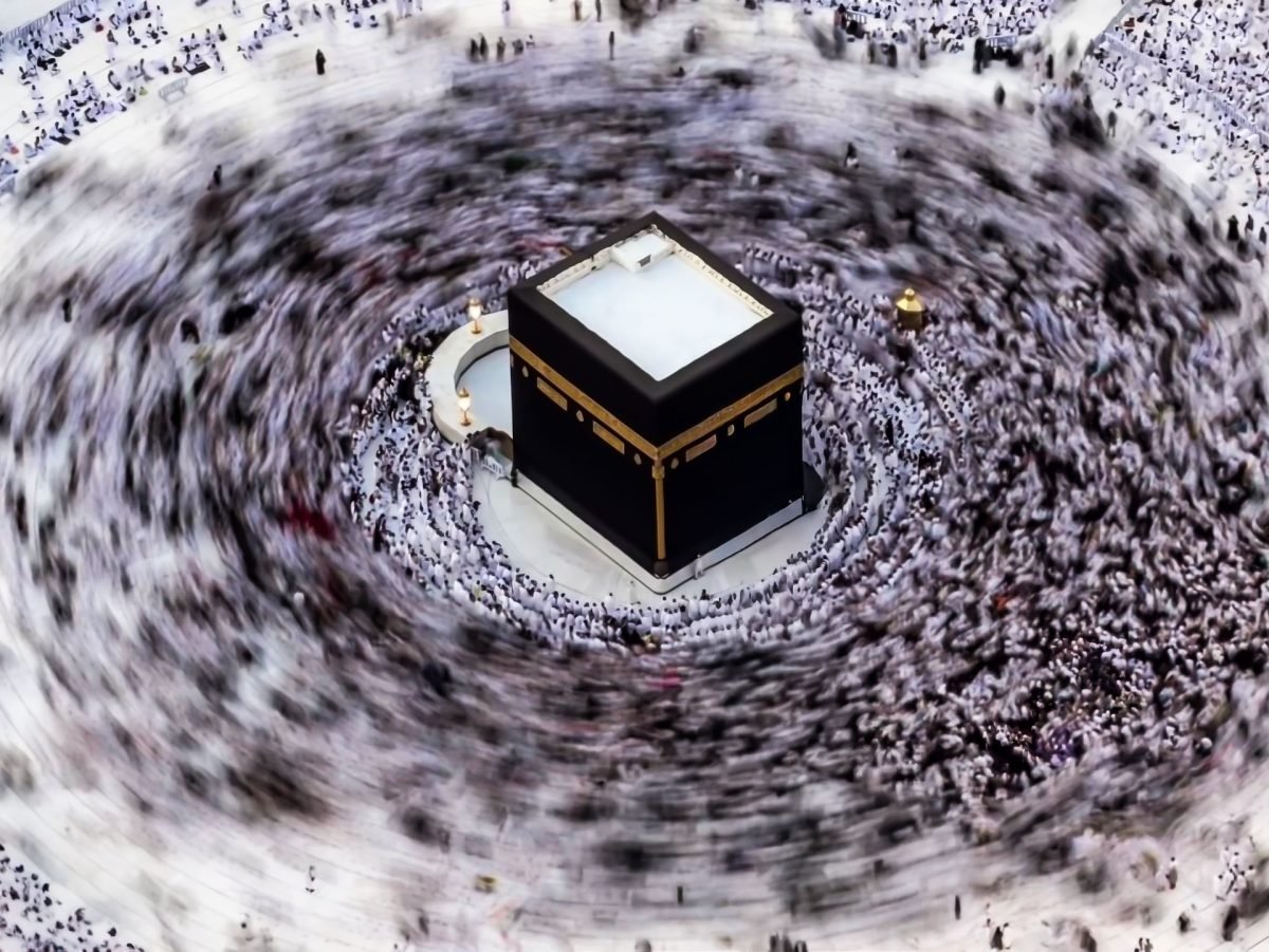 المعتمرون في الحرمين